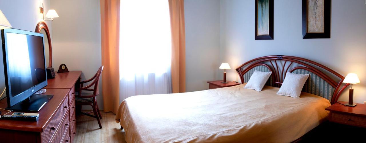 Vila Albatros Bed & Breakfast